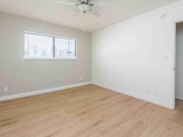 Apartment for rent in Canoga Park, California