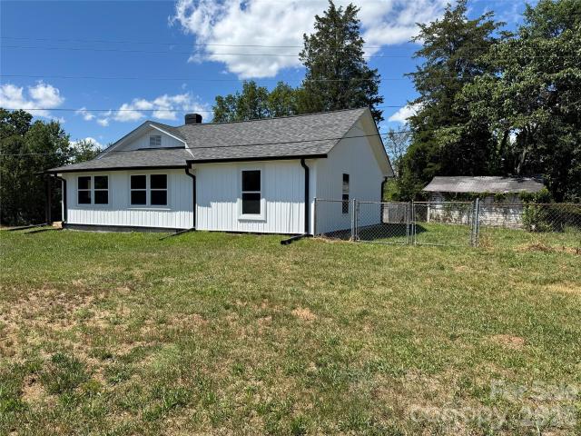 House for sale in Mooresboro, North Carolina
