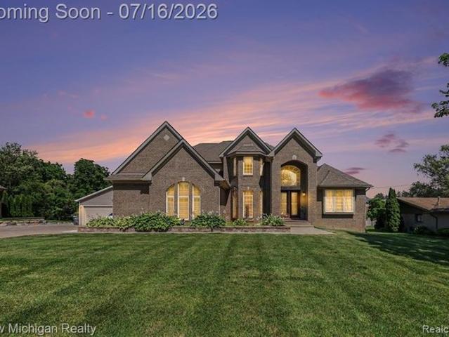 House for sale in Troy, Michigan