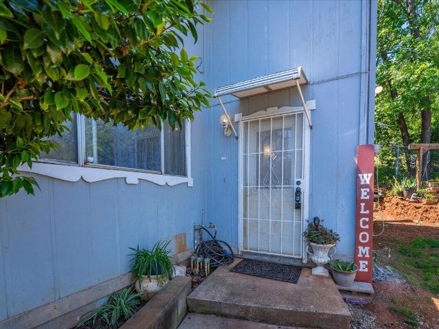House for sale in Shasta, California
