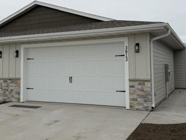 Townhouse for sale in Sioux Falls, Minnehaha County