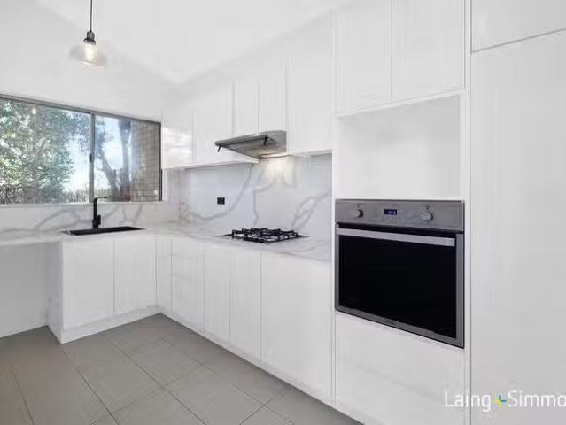 Apartment for rent in Sefton