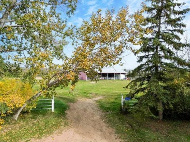 Farm for sale in Red Deer County, Alberta