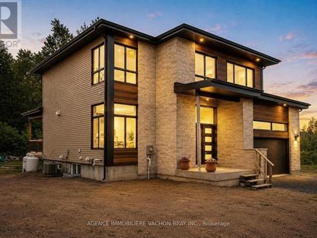 House for sale in South Glengarry, Ontario