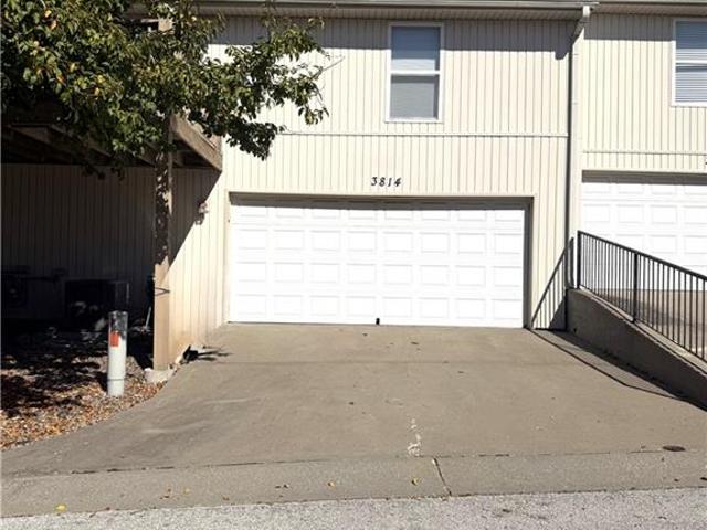 Townhouse for sale in Essex, Kansas City