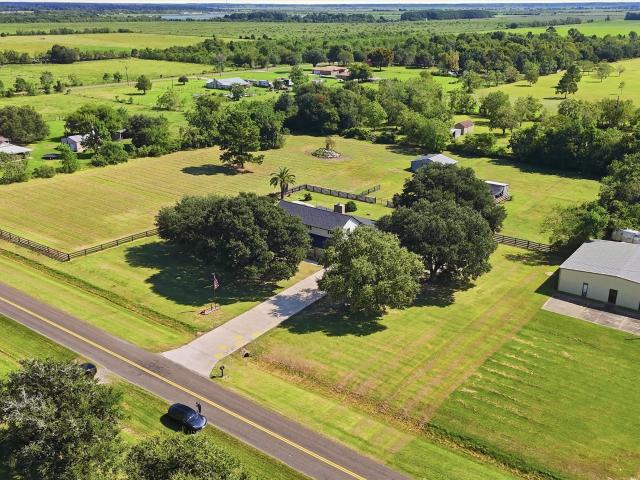 House for sale in Anahuac, Chambers County