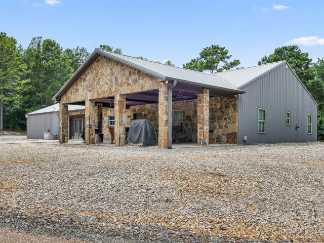 Farm for sale in Jacksonville, Texas