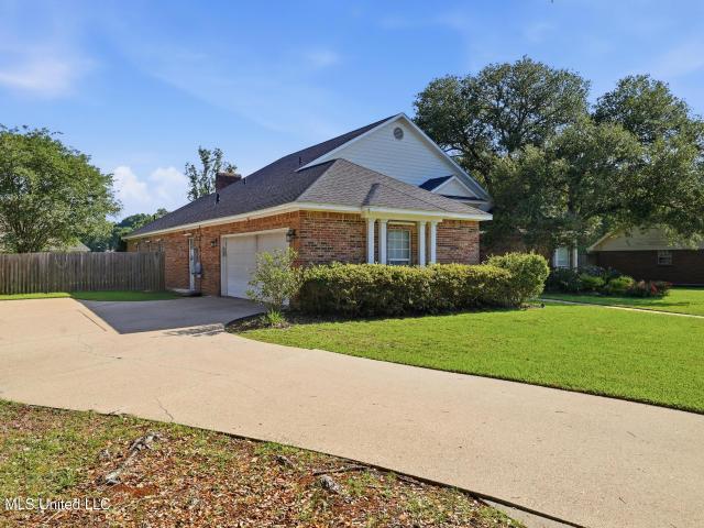 House for sale in Ocean Springs, Mississippi
