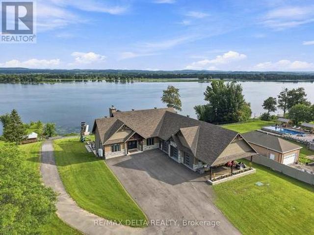 House for sale in Clarence-rockland, Ontario