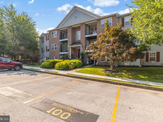Condo for sale in Hampstead Condo for sale in Hampstead