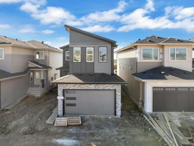 House for sale in Triomphe Estates, Beaumont