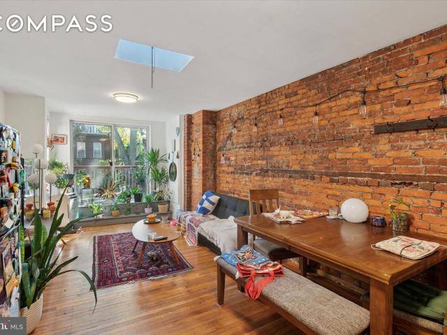 House for sale in Philadelphia, Pennsylvania