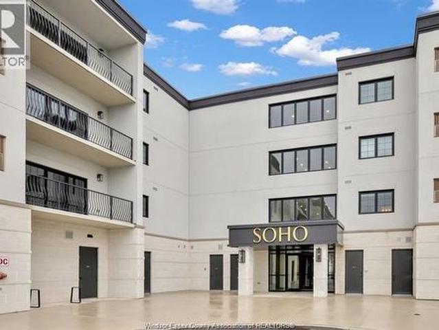 Condo for sale in South Windsor, Windsor