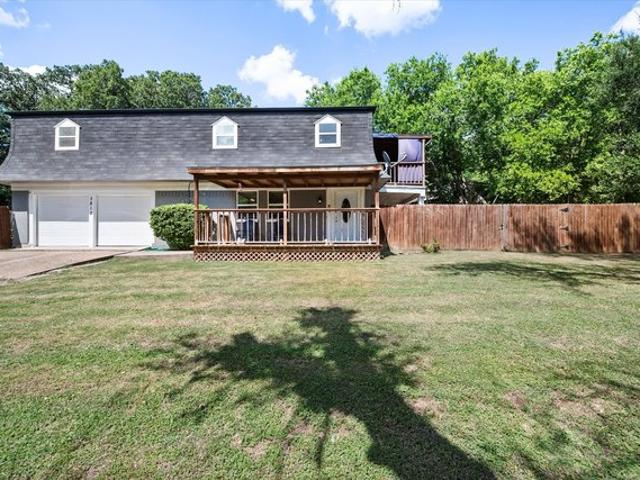House for sale in Navarro, Texas
