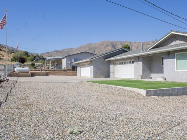 House for sale in Lake Isabella, California
