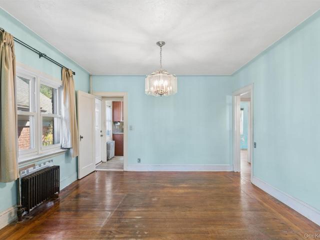 House for sale in Queens, Arverne
