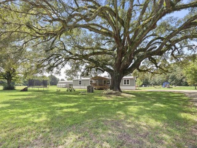 House for sale in Greenwell Springs, Louisiana