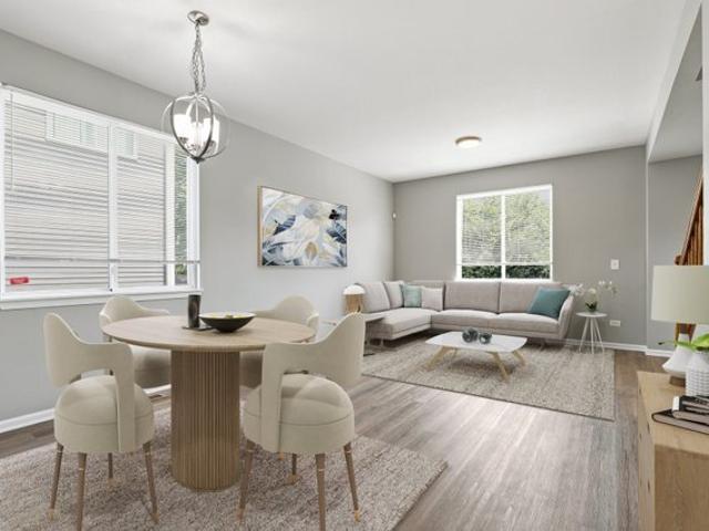Townhouse for sale in Joliet, Illinois