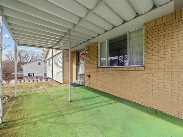 House for sale in South Park, Pennsylvania