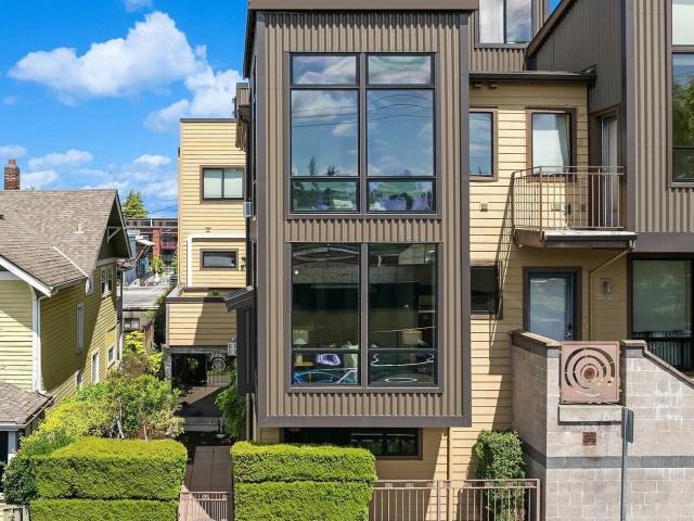 Townhouse for sale in Seattle