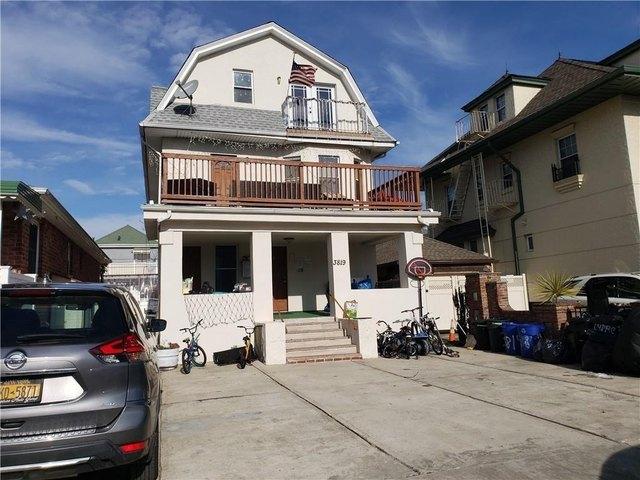 House for sale in Arverne, New York