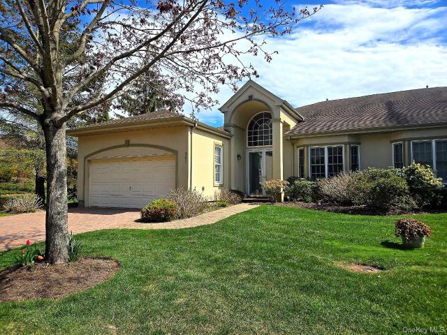 Condo for sale in Huntington, New York