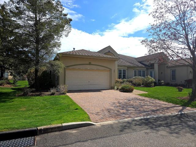 Condo for sale in Huntington, New York