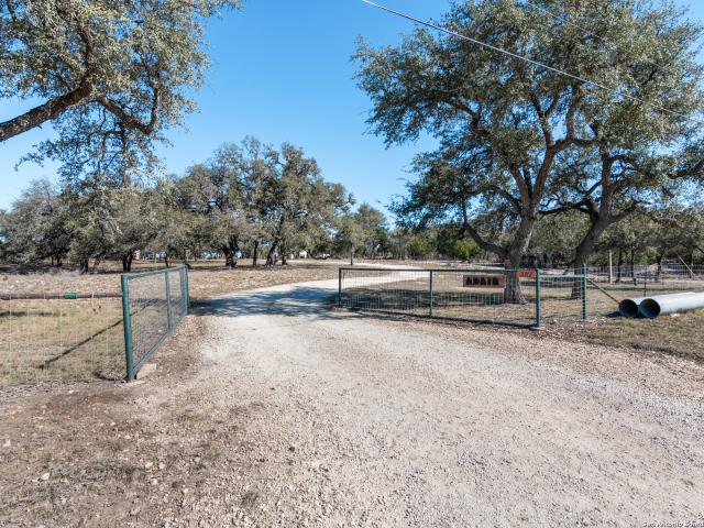 House for sale in Leakey, Texas