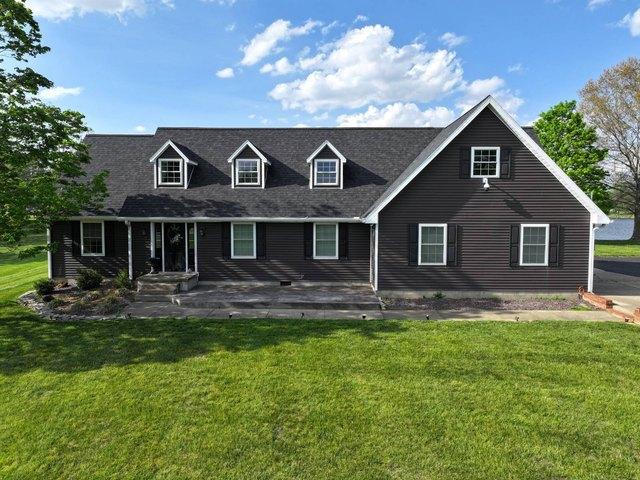 House for sale in Albion, Illinois