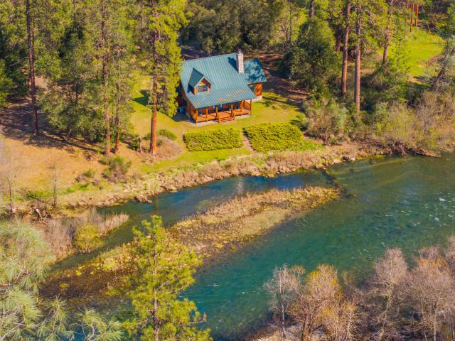 House for sale in Lewiston, California