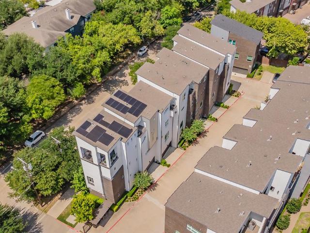 Townhouse for sale in Dallas, Texas