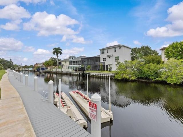 Condo for sale in Tarpon Springs, Pinellas County