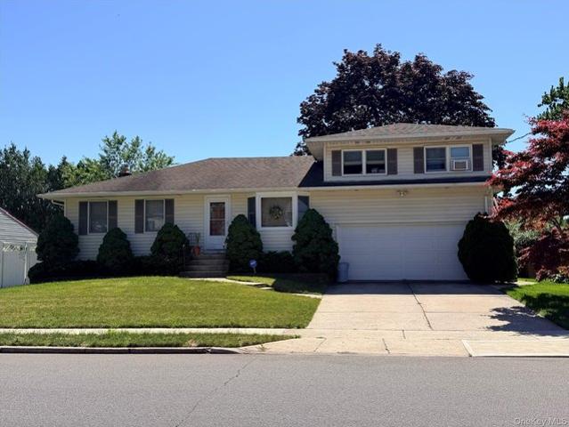 House for sale in Babylon, New York