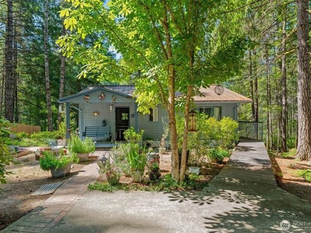 House for sale in Tahuya, Washington
