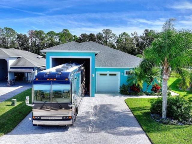 House for sale in Polk City, Florida