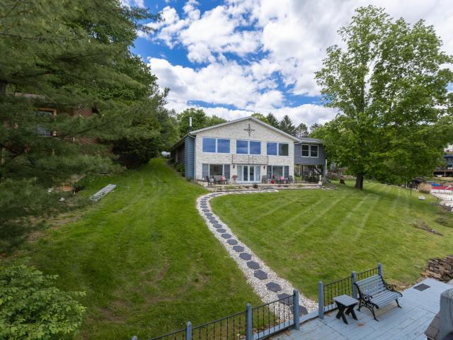 House for sale in Howard, Ohio