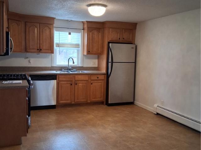 Condo for sale in Lincoln, Rhode Island