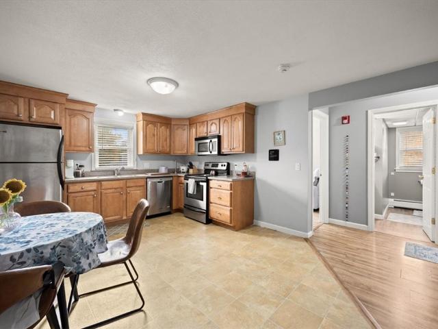 Condo for sale in Manville, Lincoln