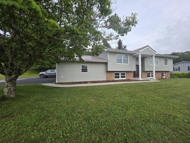 House for sale in Rainelle, West Virginia