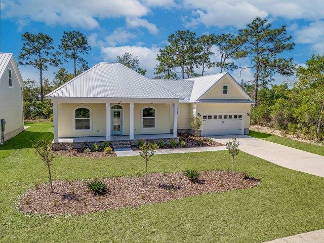 House for sale in Carrabelle, Florida