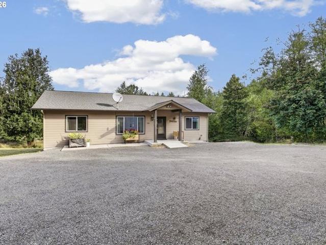 House for sale in Castle Rock, Washington