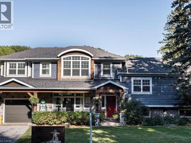 House for sale in Ancaster, Ontario