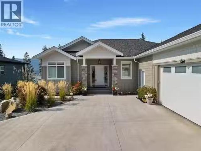 House for sale in Salmon Arm, British Columbia