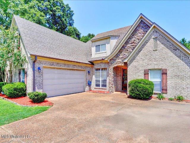 House for sale in Nesbit, Mississippi