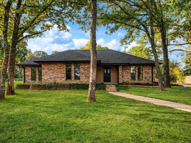 House for sale in Paris, Lamar County