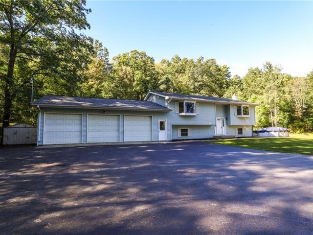 House for sale in Denmark, City of Corning