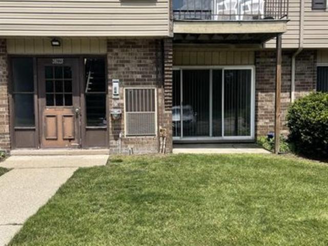 Condo for sale in Clinton Township, Michigan