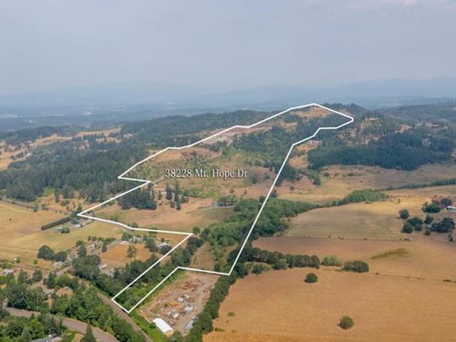 House for sale in Oregonia