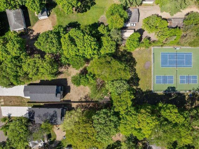 House for sale in Spring Park