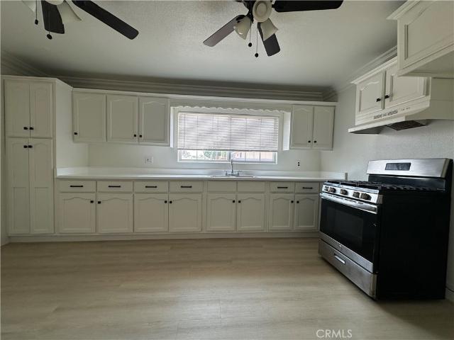 Property for rent in Canoga Park, California